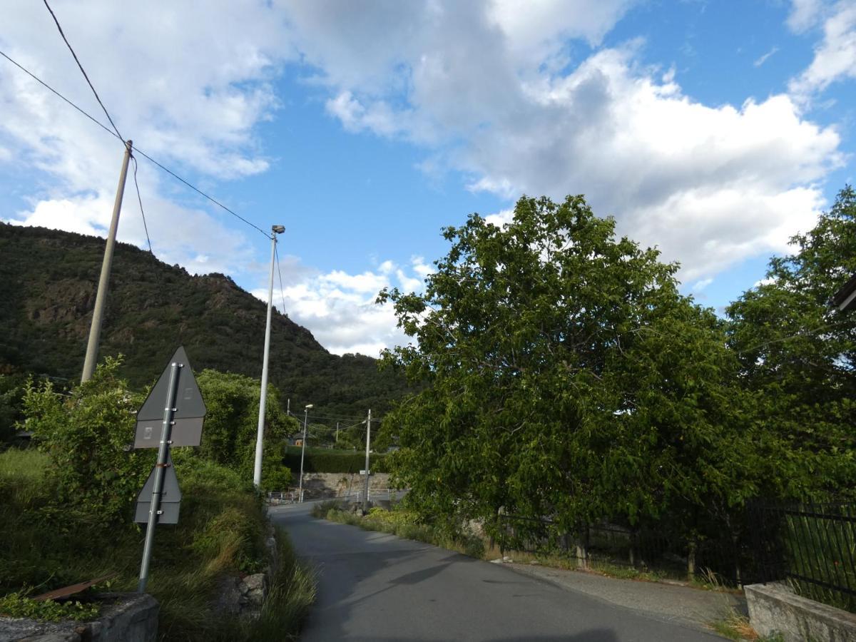 La Maisonnette De Larey Aosta Exteriör bild